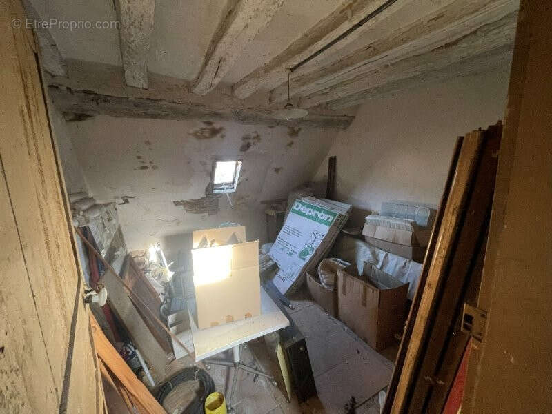 Maison à LA BAZOCHE-GOUET