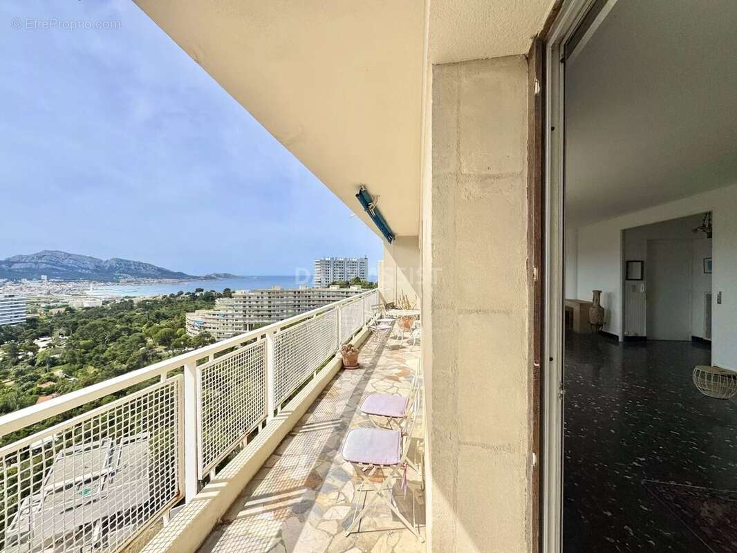 Appartement à MARSEILLE-8E