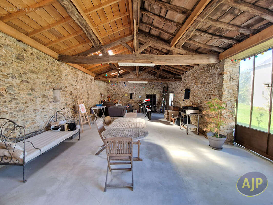 Maison à LA LIMOUZINIERE