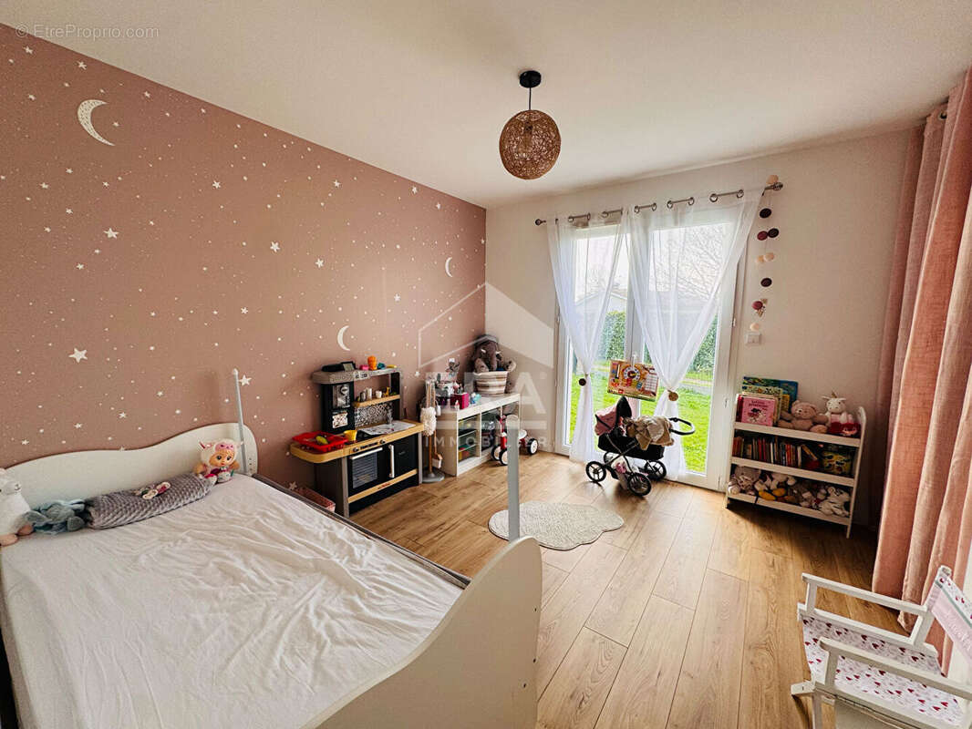 Maison à SAINT-CIERS-DE-CANESSE