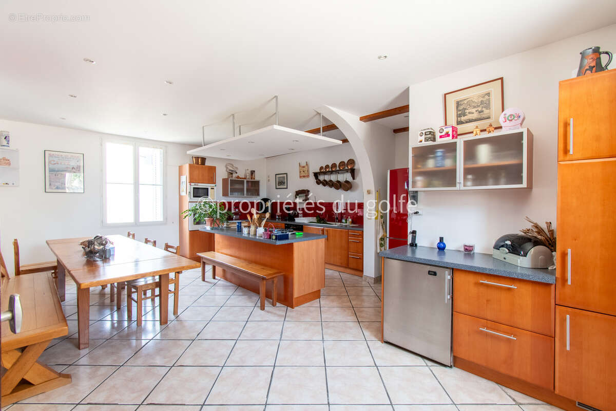 Maison à FRONTIGNAN