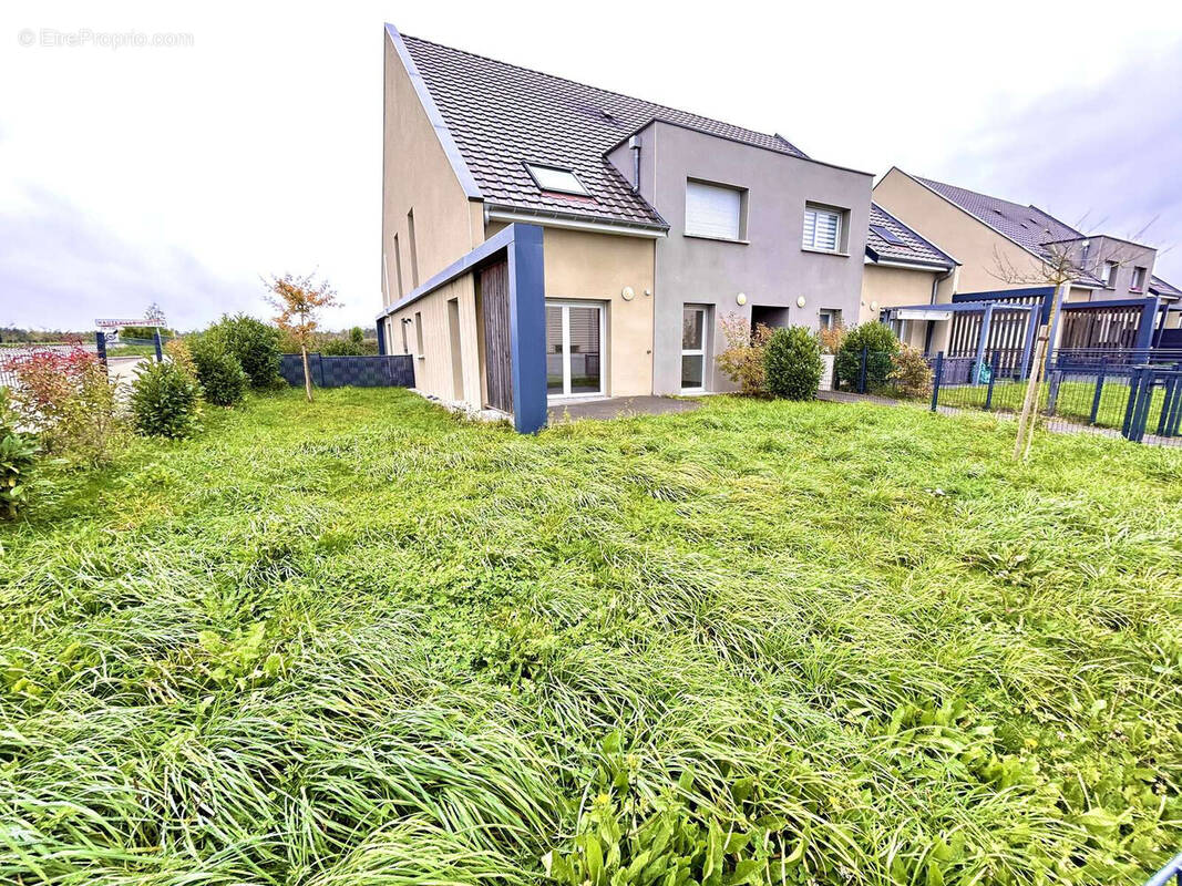 Appartement à HAUTEVILLE-LES-DIJON