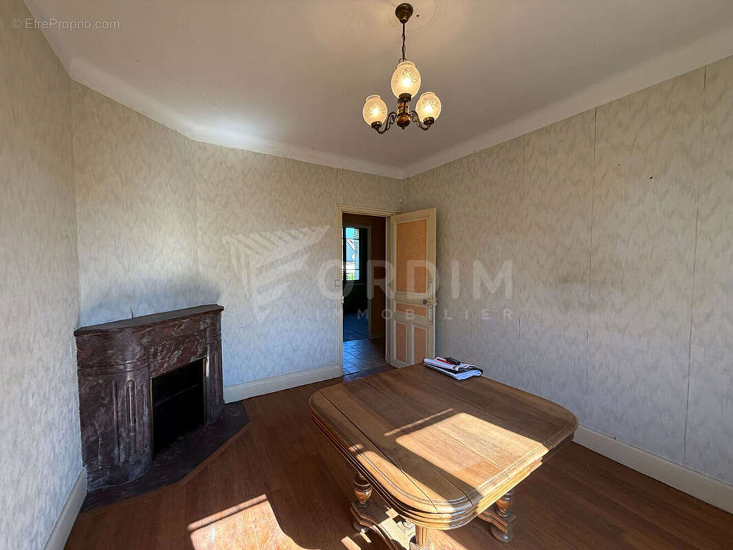 Maison à SAINT-FARGEAU