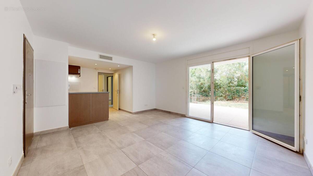 Appartement à MARSEILLE-12E