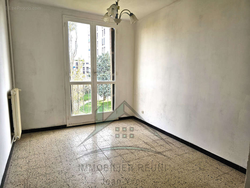 Appartement à PORT-DE-BOUC