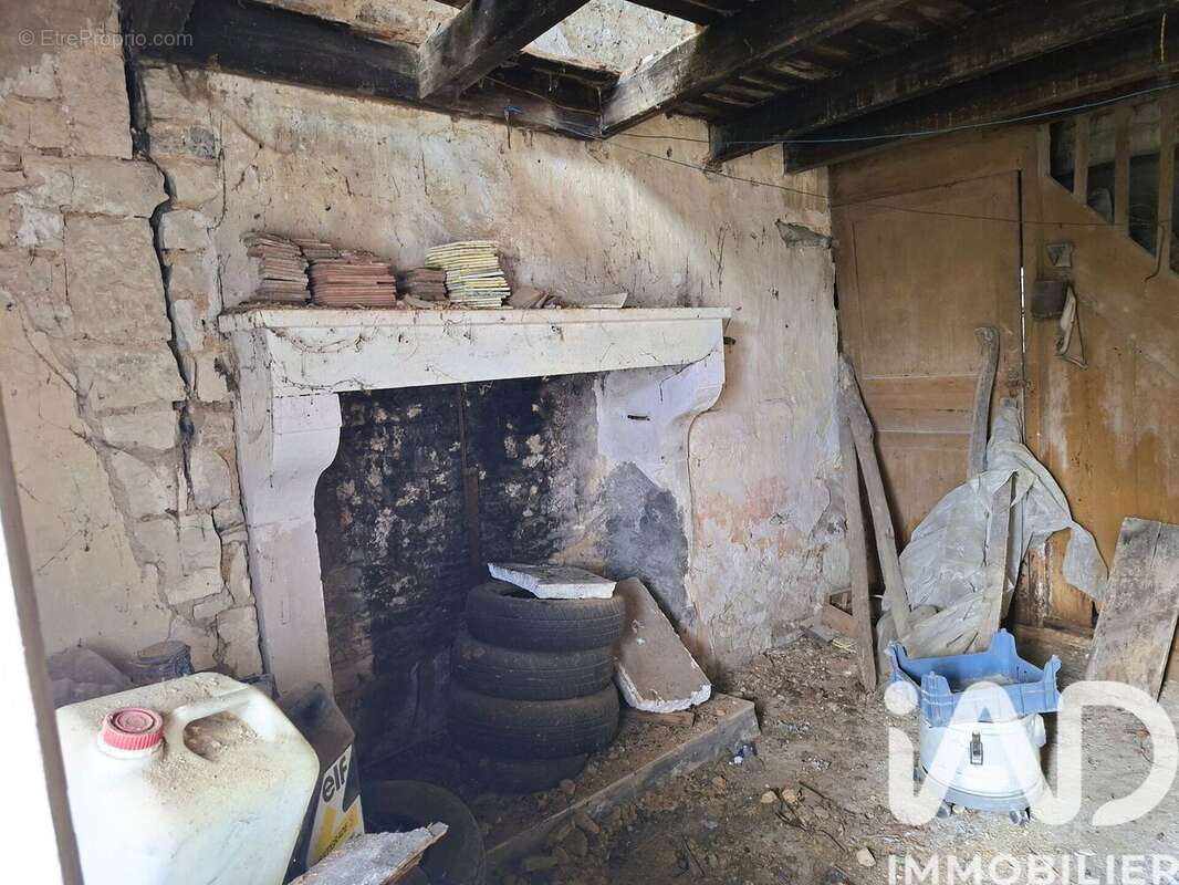 Photo 2 - Maison à CELLETTES