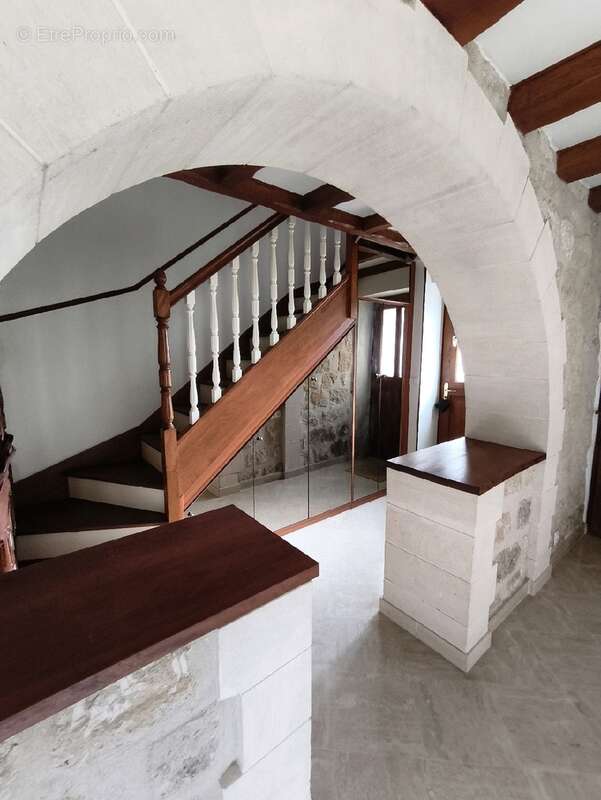 Maison à NESLES-LA-VALLEE