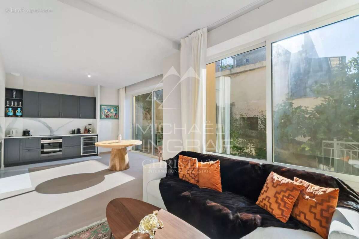 Appartement à MENTON