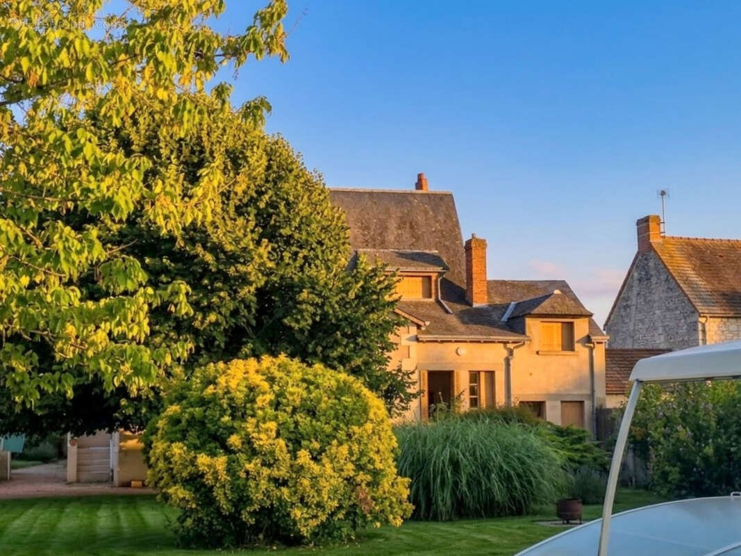 Maison à PORT-DE-PILES