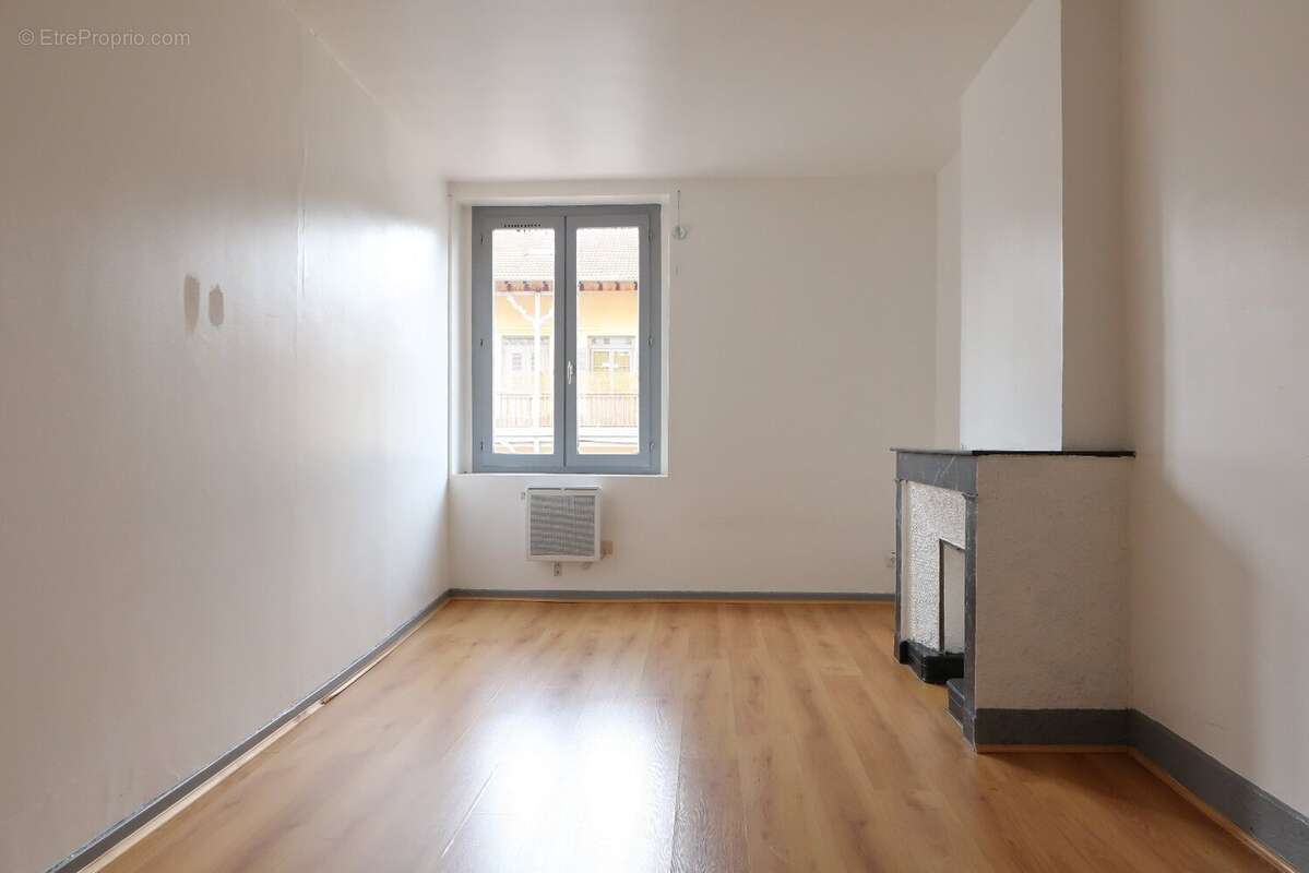 Appartement à SAINT-ETIENNE