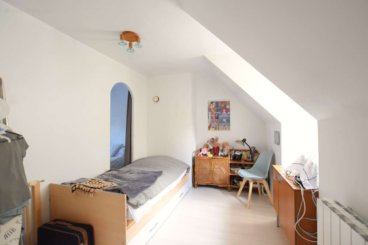 Maison à LES ESSARTS-LE-ROI