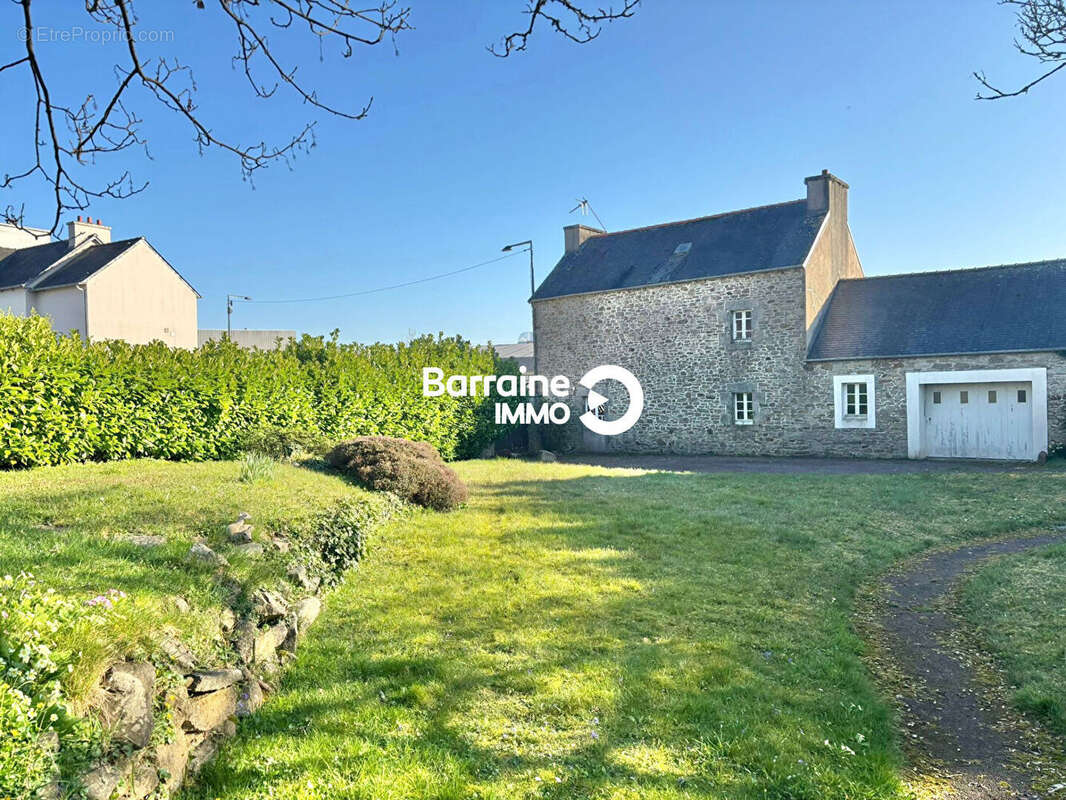 Maison à PLABENNEC