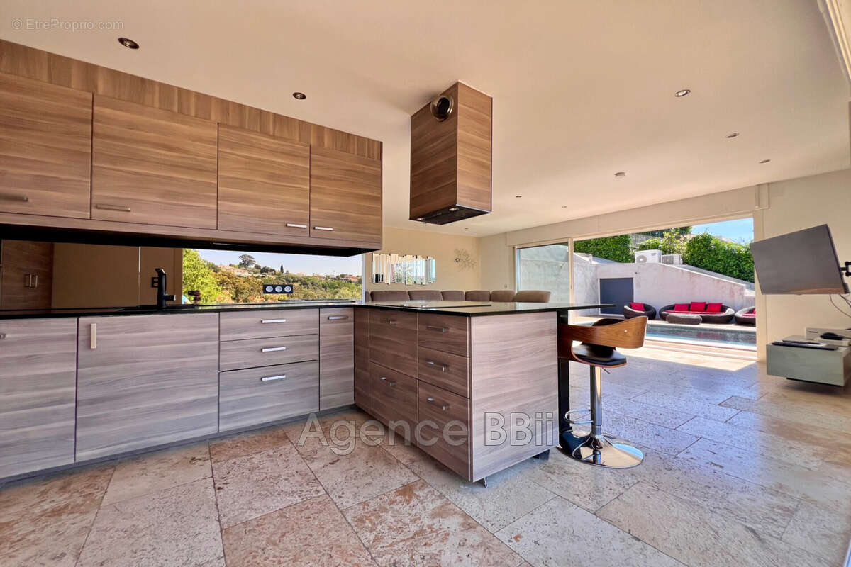 Maison 138 m² à Nice  - photo 9
