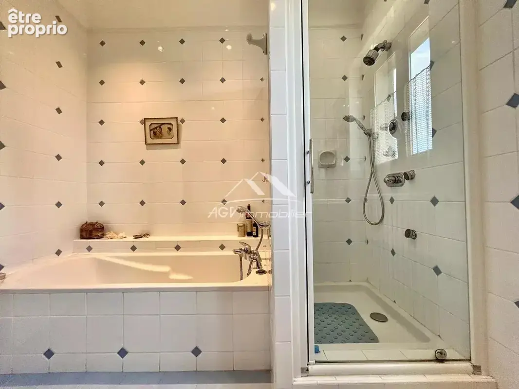 Propriété de charme en pierre avec piscine - 7 chambres - 2 703m² de terrain - photo 10