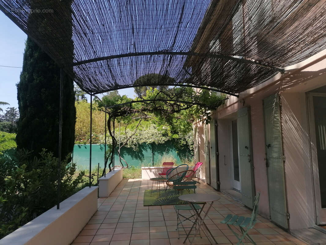 Maison à LES ANGLES