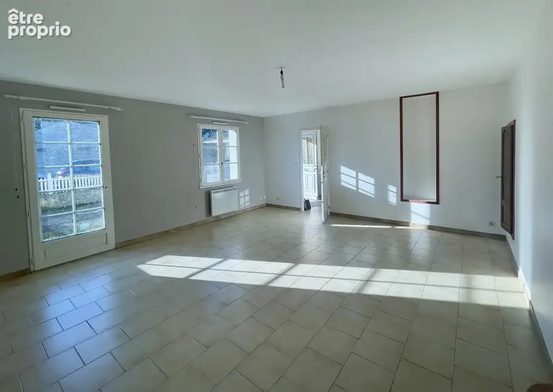 Ensemble de 2 maisons, 135 m² et 65 m², 3 km d'AULNAY et tous commerces, cadre très joli - photo 8
