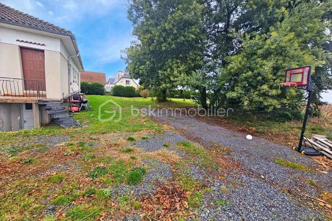 Maison à SAINT-LAURENT-BRETAGNE