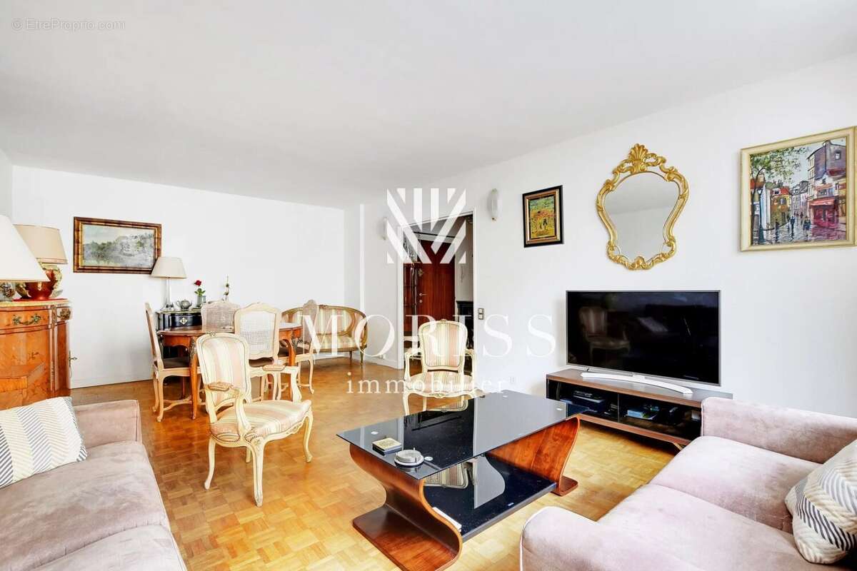 Appartement à PARIS-20E