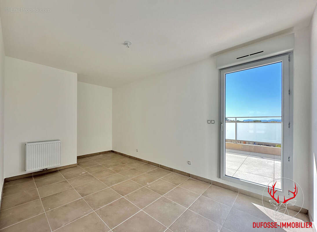 Appartement Six Fours Les Plages 4 pièce(s) 86 m2 - photo 5