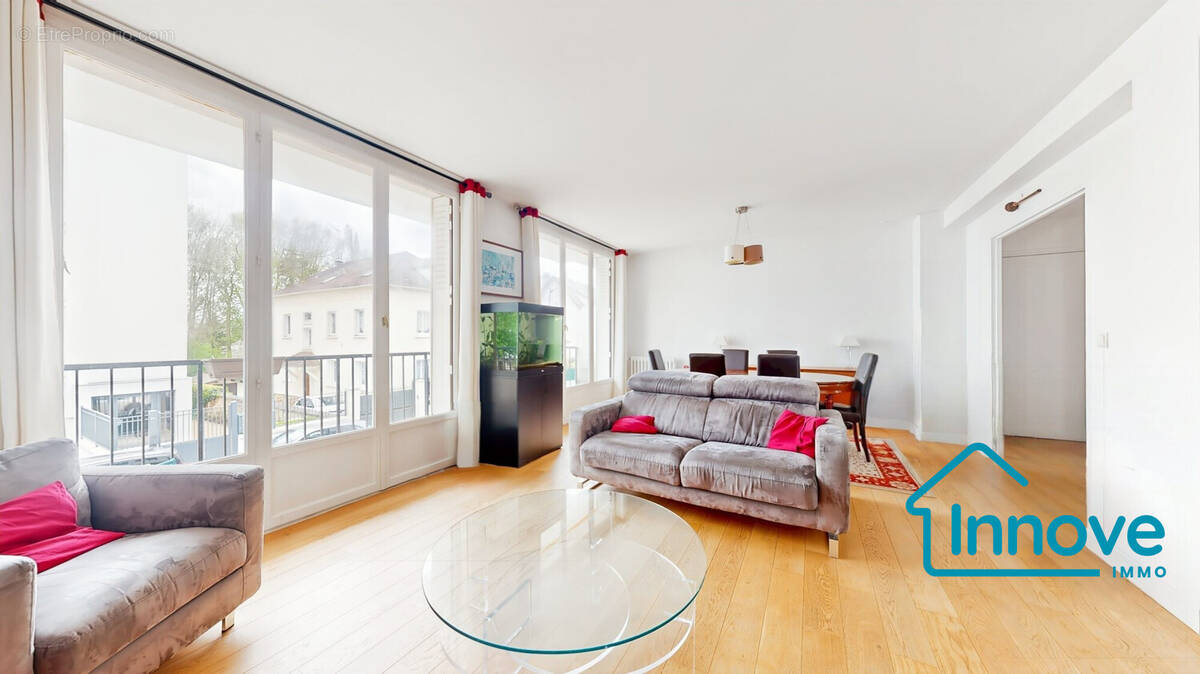 Appartement à VERSAILLES