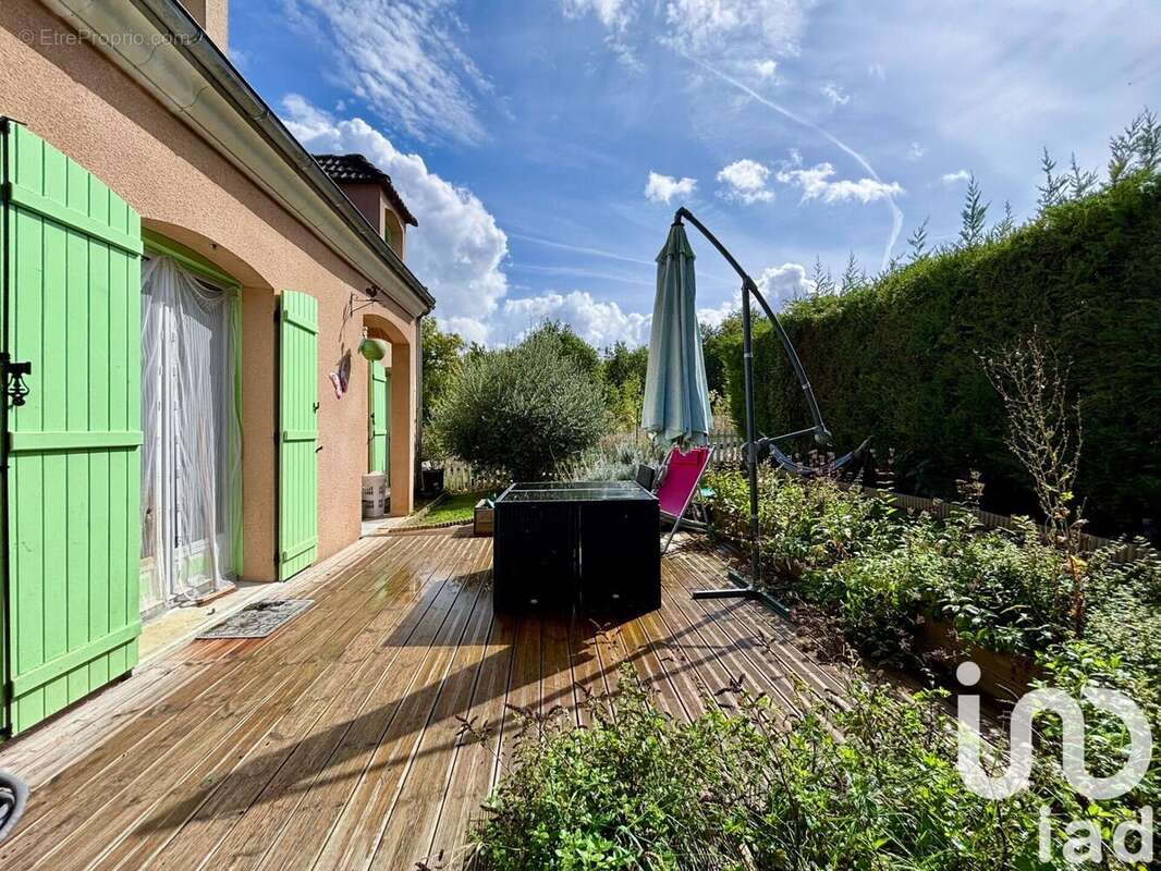 Photo 1 - Maison à SAINT-PIERRE-LES-NEMOURS