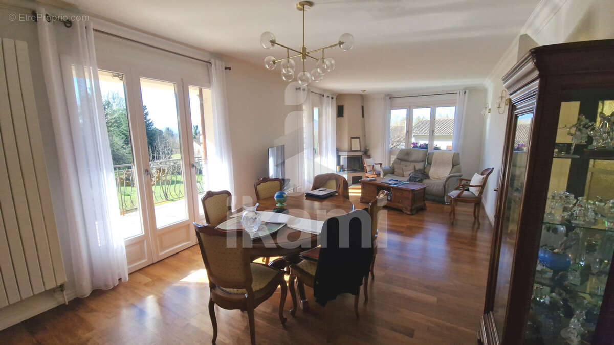 Maison à SAINT-QUENTIN-SUR-ISERE