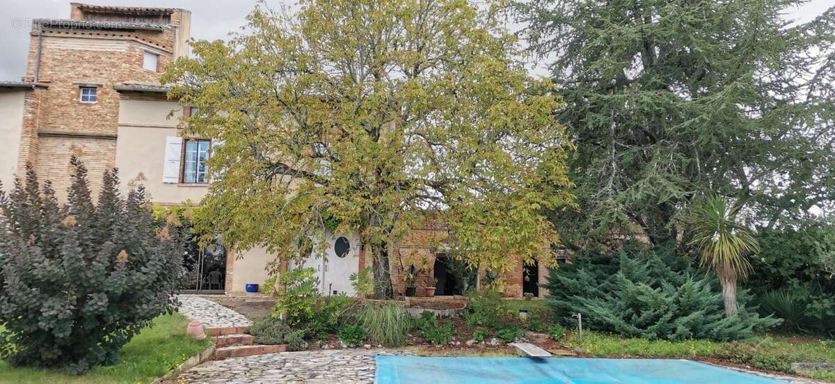 Maison à LA SALVETAT-BELMONTET
