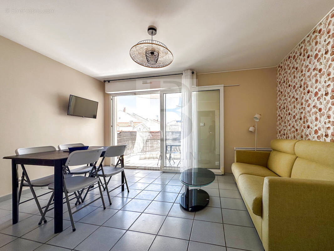 Appartement à FOURAS