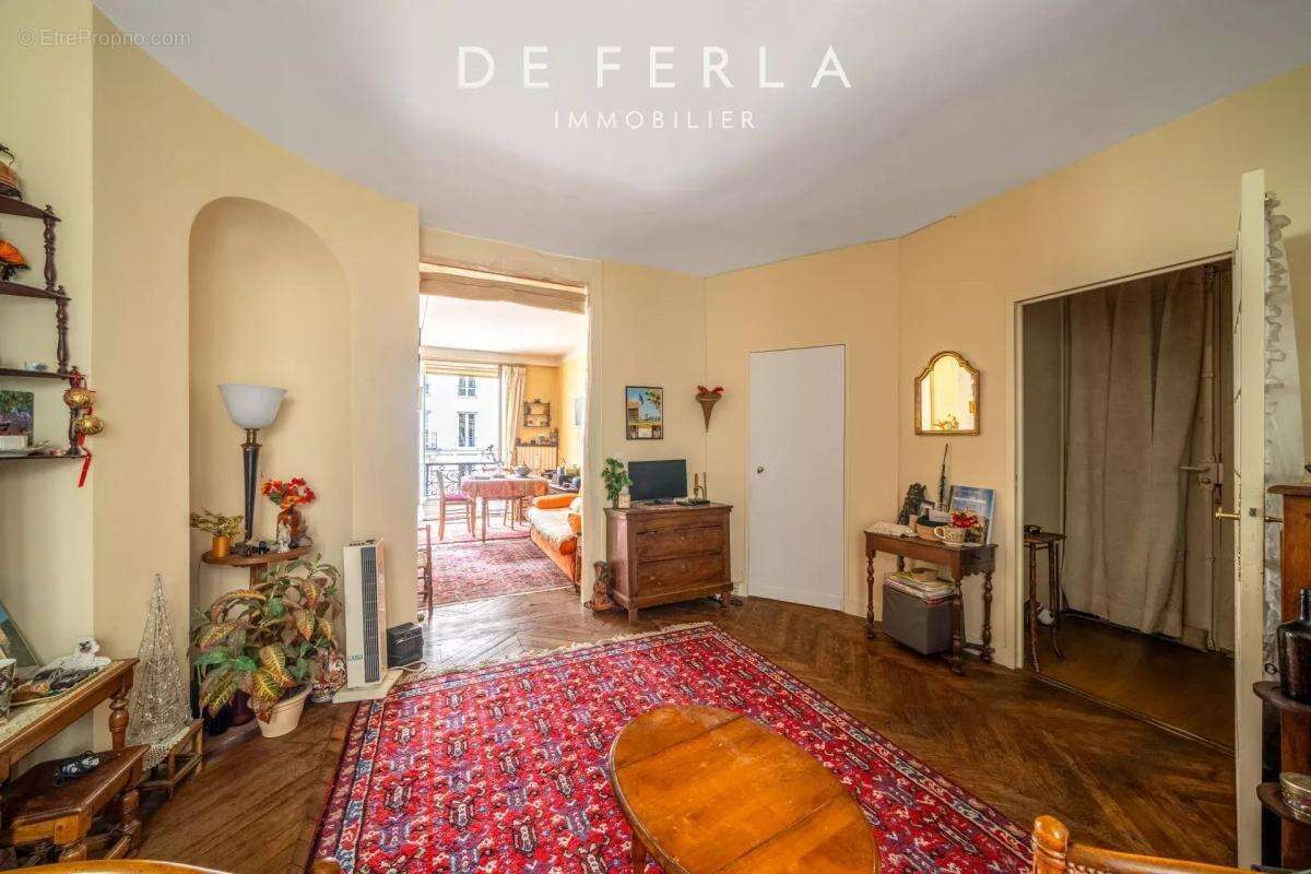 Appartement à PARIS-5E