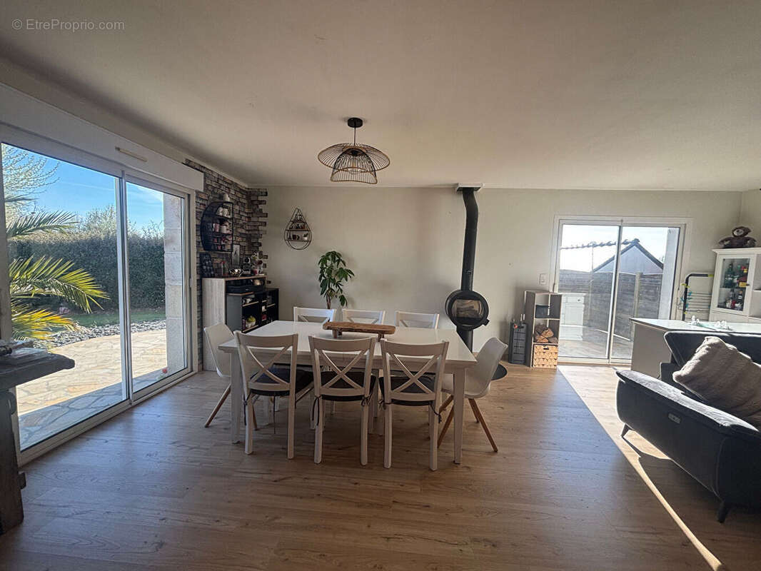 YFFINIAC : Maison 5 pièces 142 m2 env - photo 10