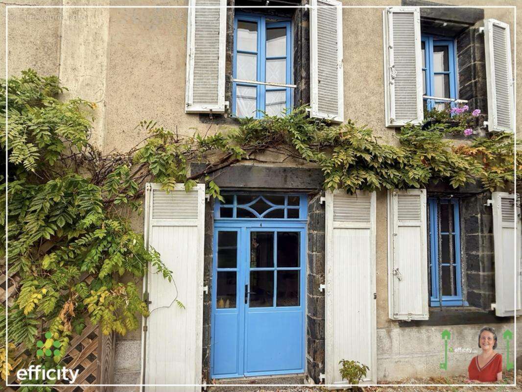 Maison à VAL-D'IZE