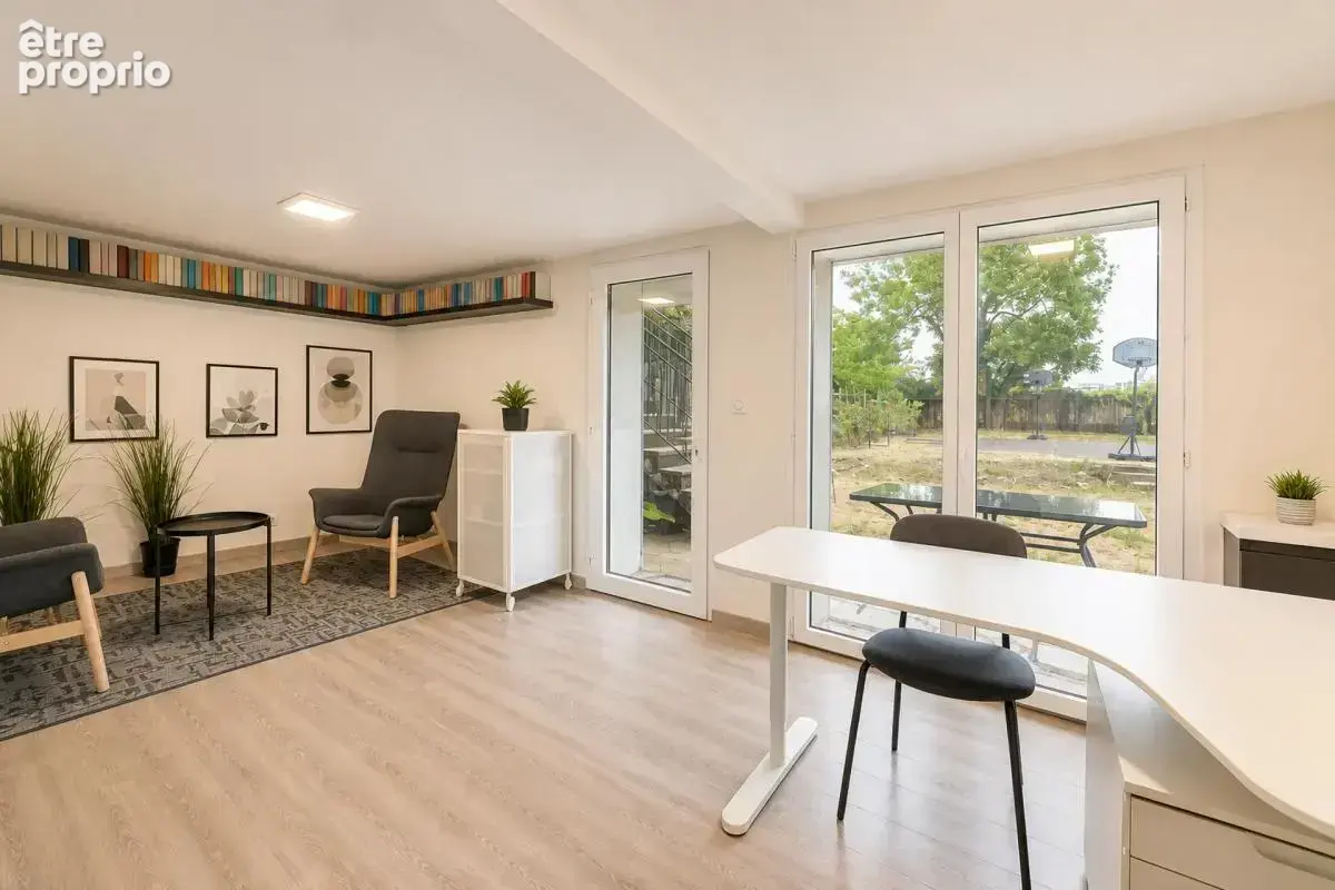 Maison de 8 pièces de 190.27 m² à Saint-Pierre-des-Corps - photo 3