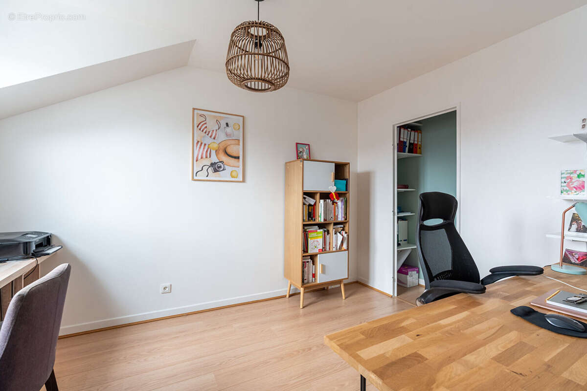 Maison Montesson - 206,06 m² - 7 pièces - photo 6