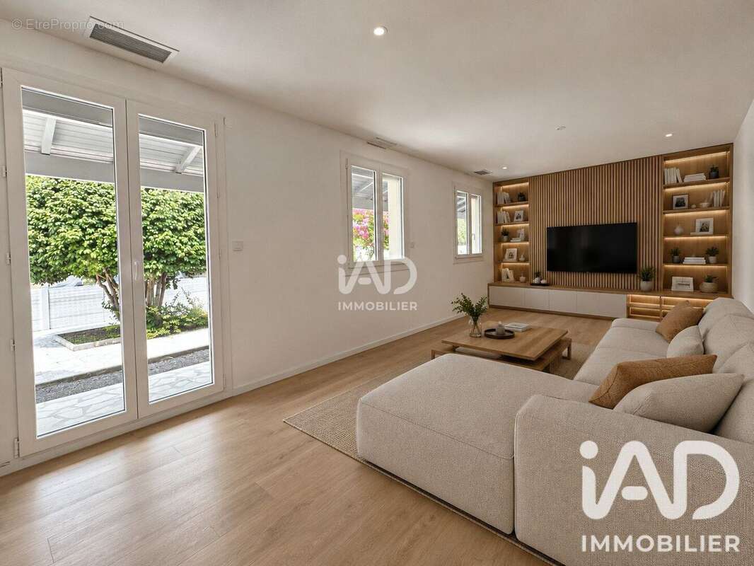 Maison 115 m² à Saint-Aubin-De-Medoc  - photo 2
