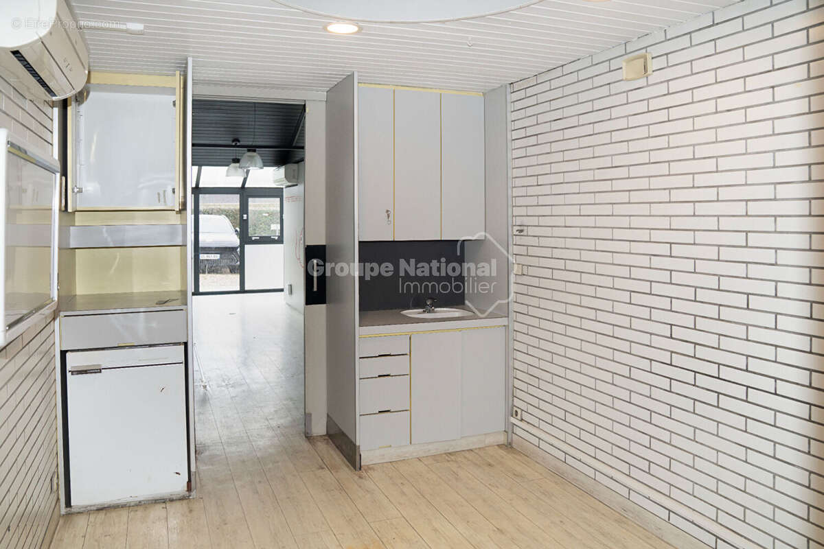 Immeuble Beauvais 10 pièce(s) 214.24 m2 - photo 10