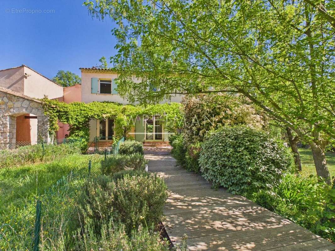 Maison à FAYENCE