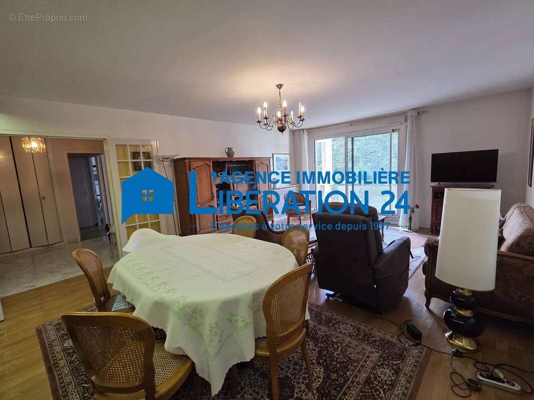 Appartement à SAINT-ETIENNE