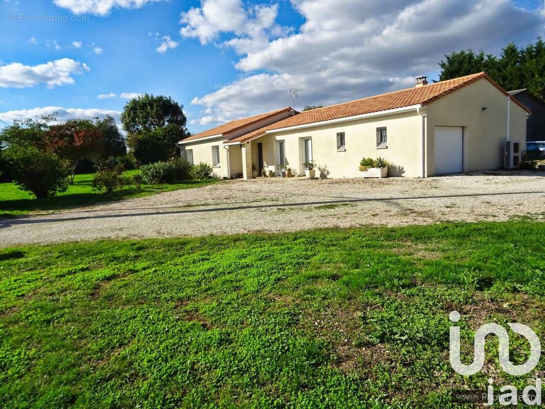 Photo 1 - Maison à AIFFRES