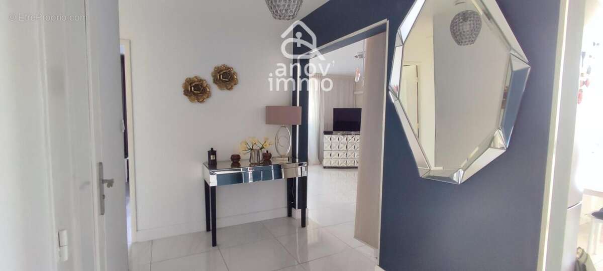 DERNIER ETAGE, Appartement moderne et rénové de 80m2 avec te - photo 5