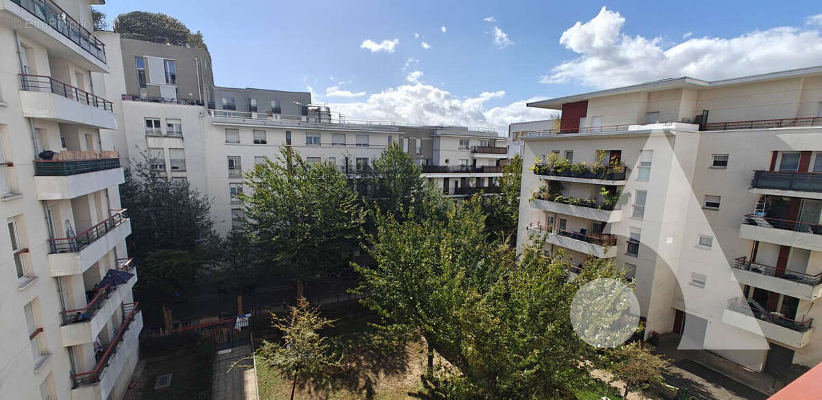 Appartement à SAINT-DENIS