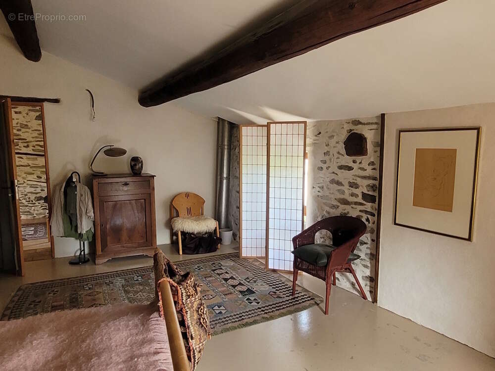 Maison à ROUJAN