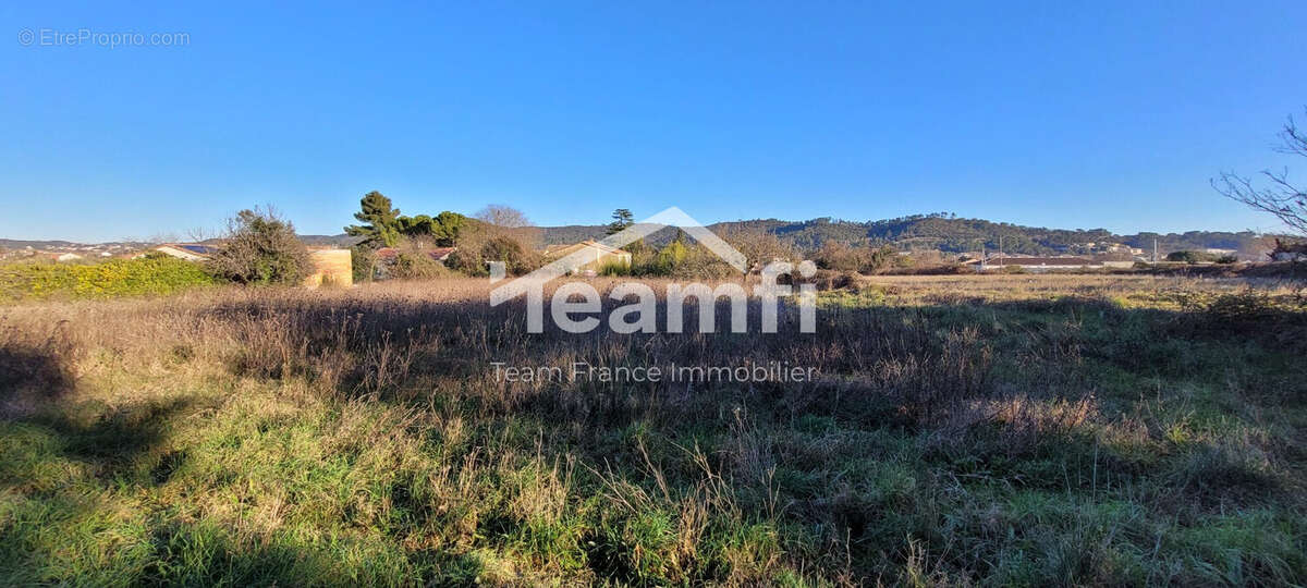 Terrain à SAINT-MARTIN-DE-VALGALGUES