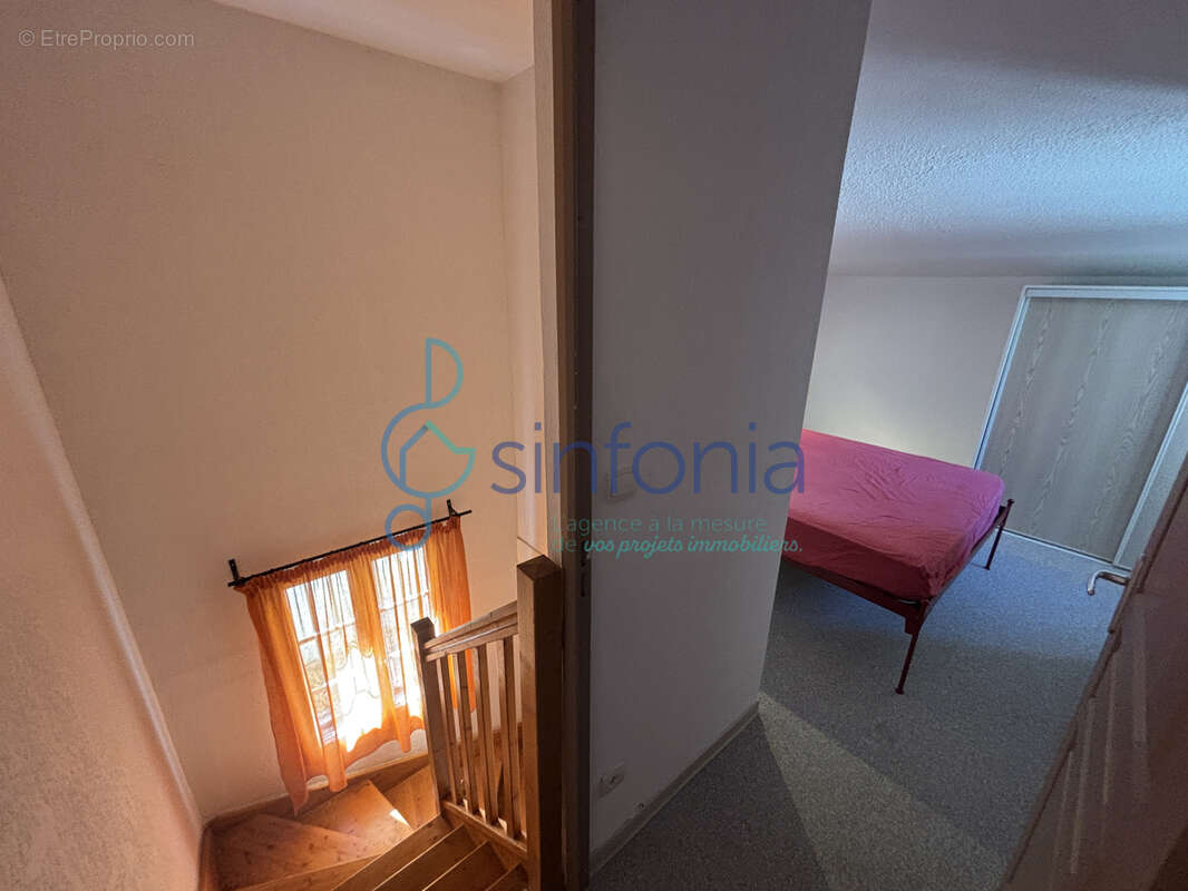 Maison à GALLARGUES-LE-MONTUEUX