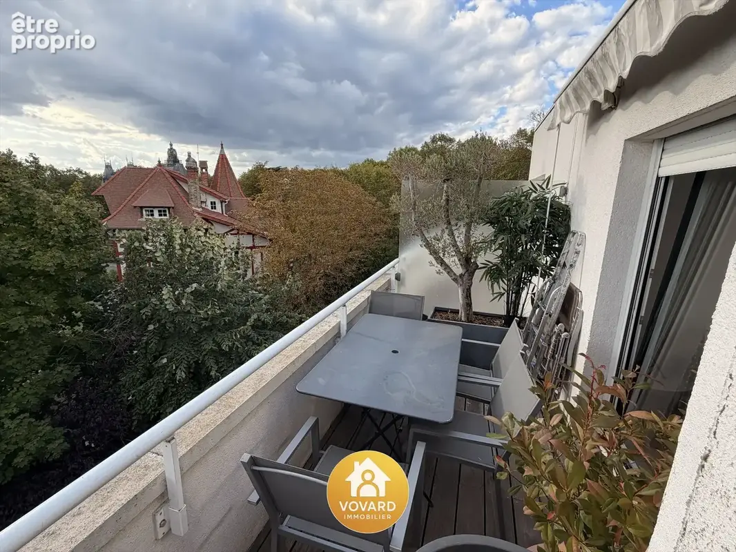 F4 de 90 m2 avec vue sur paris  à montmorency - photo 13