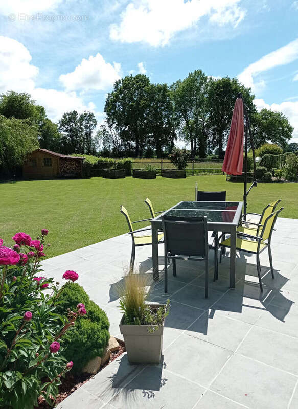 Maison 10' Pont L Eveque 4 ch, terrain 1745 m², belle pièce de vie poêle à bois et terrasse - photo 2