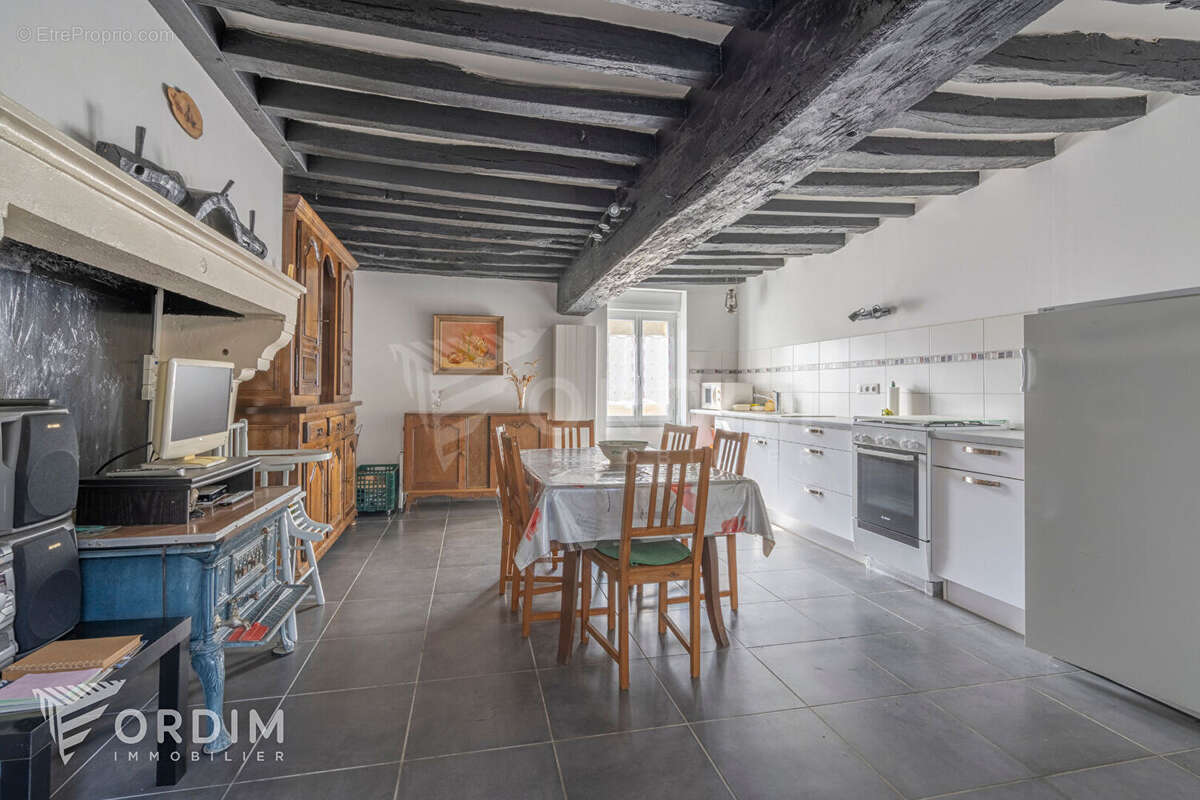 Maison au calme avec terrain agréable, en excellent état - photo 5