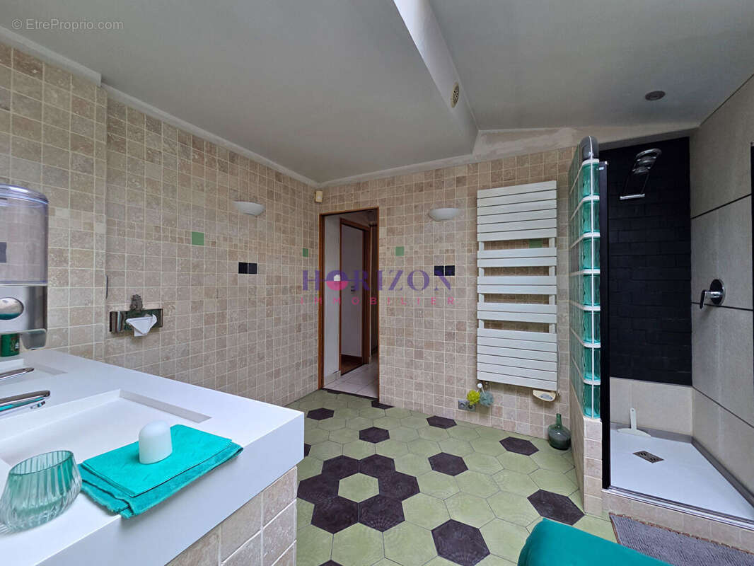 Maison Suresnes 6 pièces 134 m2 - photo 6