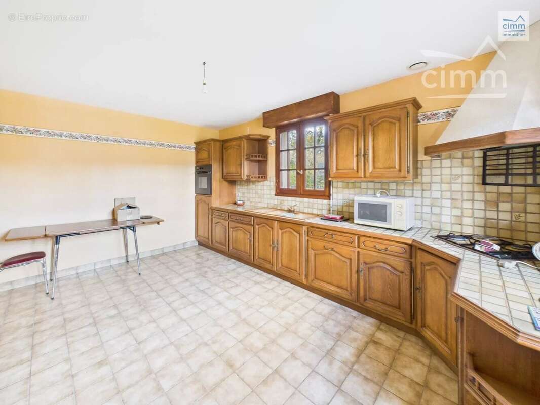 Maison à LES BRULAIS