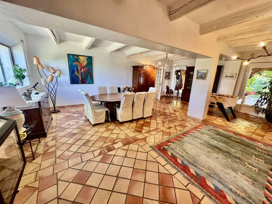 Maison à PIOLENC