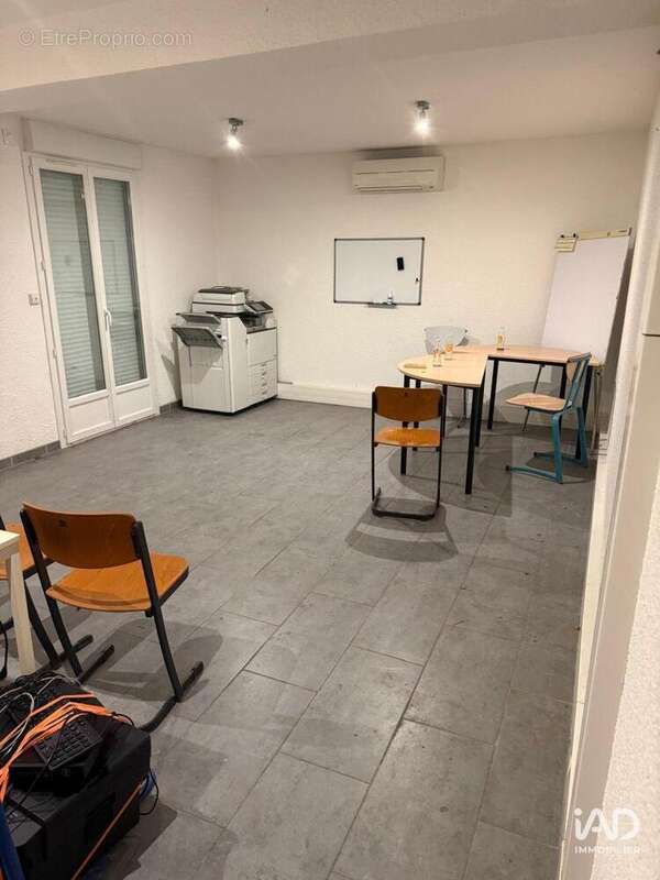 Photo 4 - Commerce à FONTENAY-SUR-LOING